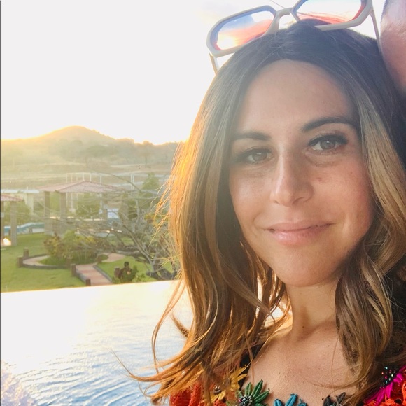 Meet your Posher, Heather - Picture 2 of 3